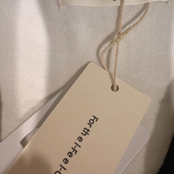 Commense Minimalist Contrast Skirt and Cardigan Set - NWT - Picture 5 of 5